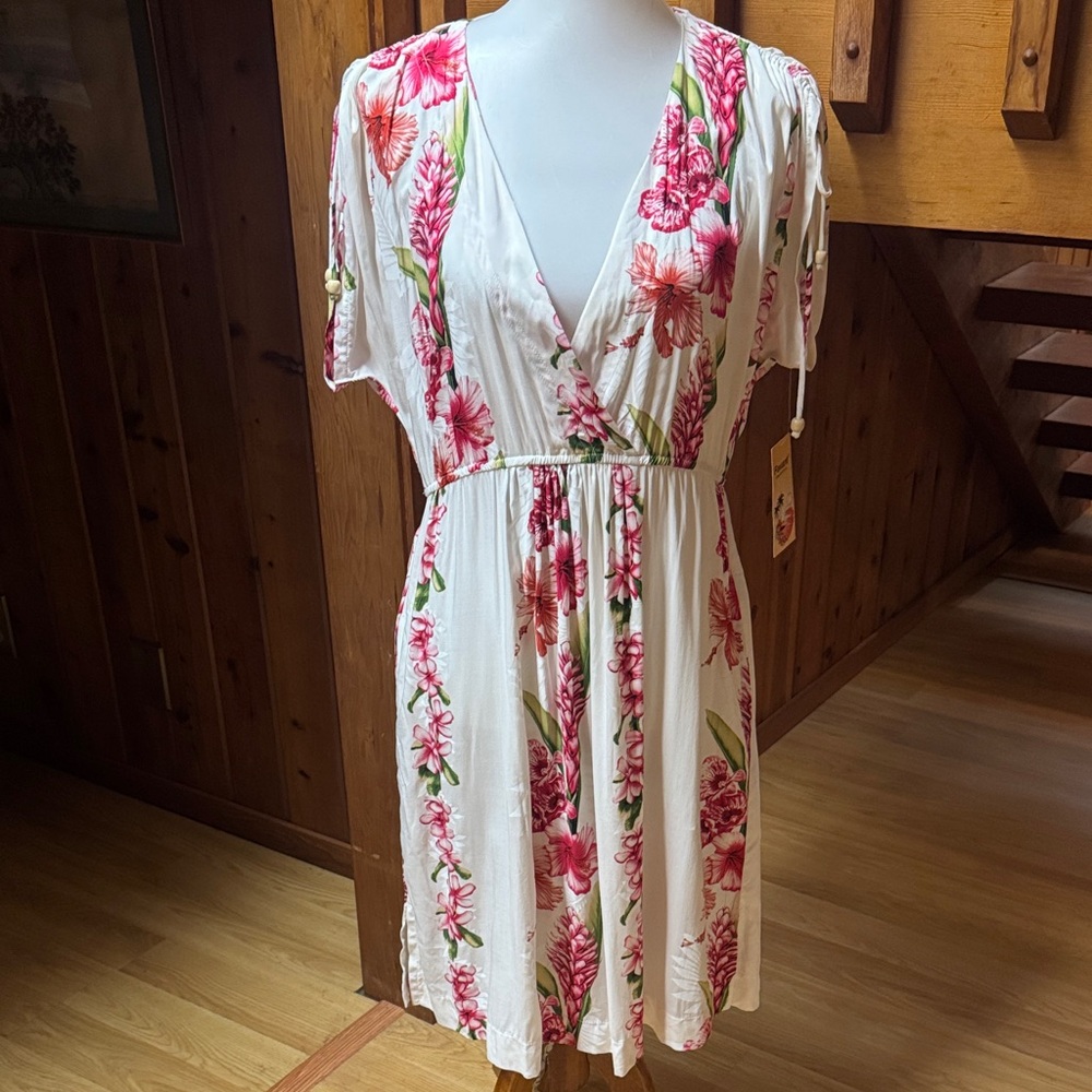 Women's White Floral V-Neck Summer Dress - Pink Floral Print